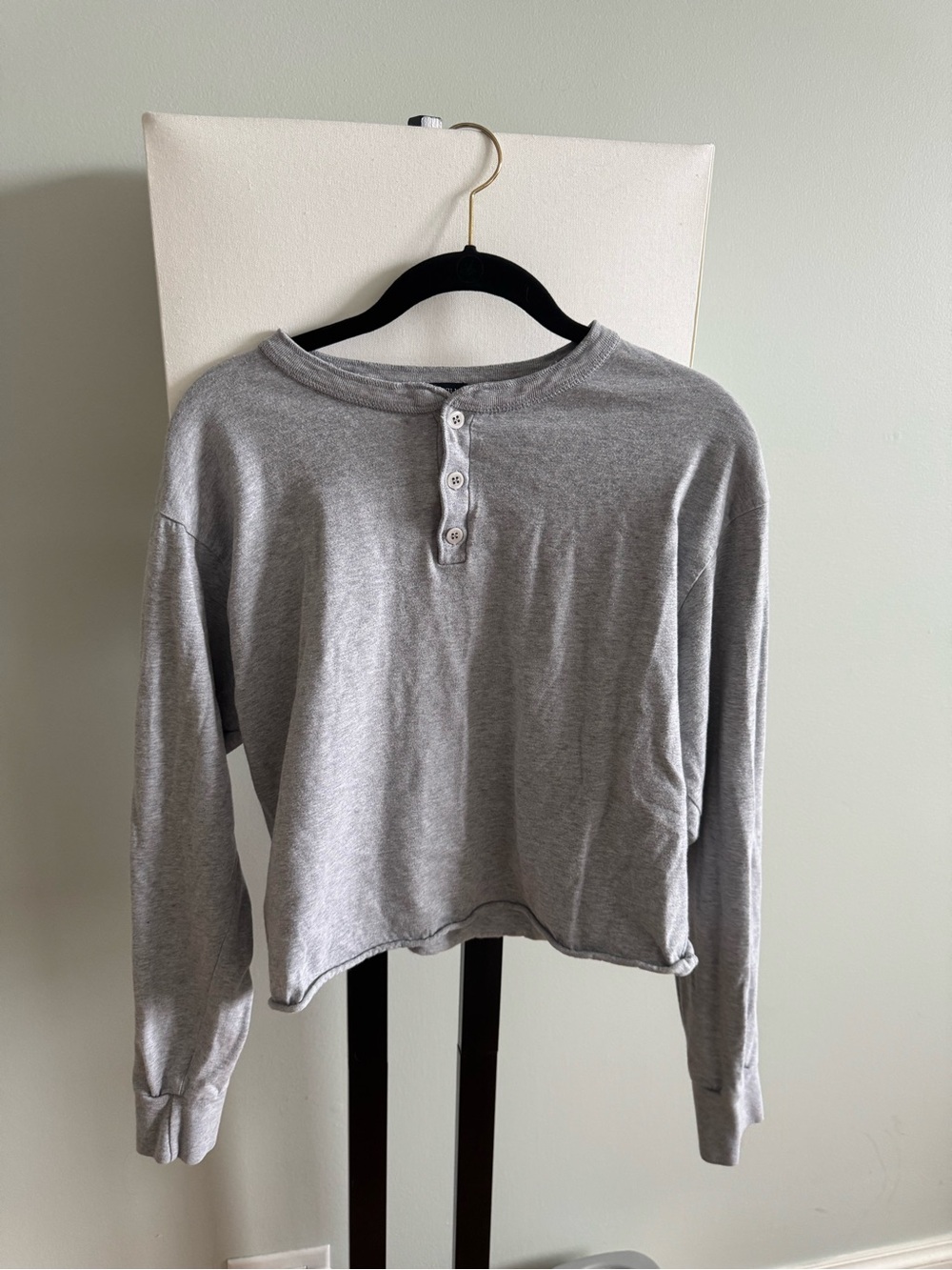 Brandy Melville - Cropped Grey Long Sleeve Henley - One Size